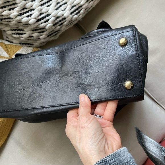 Banana Republic All real leather handbag - Picture 8 of 10